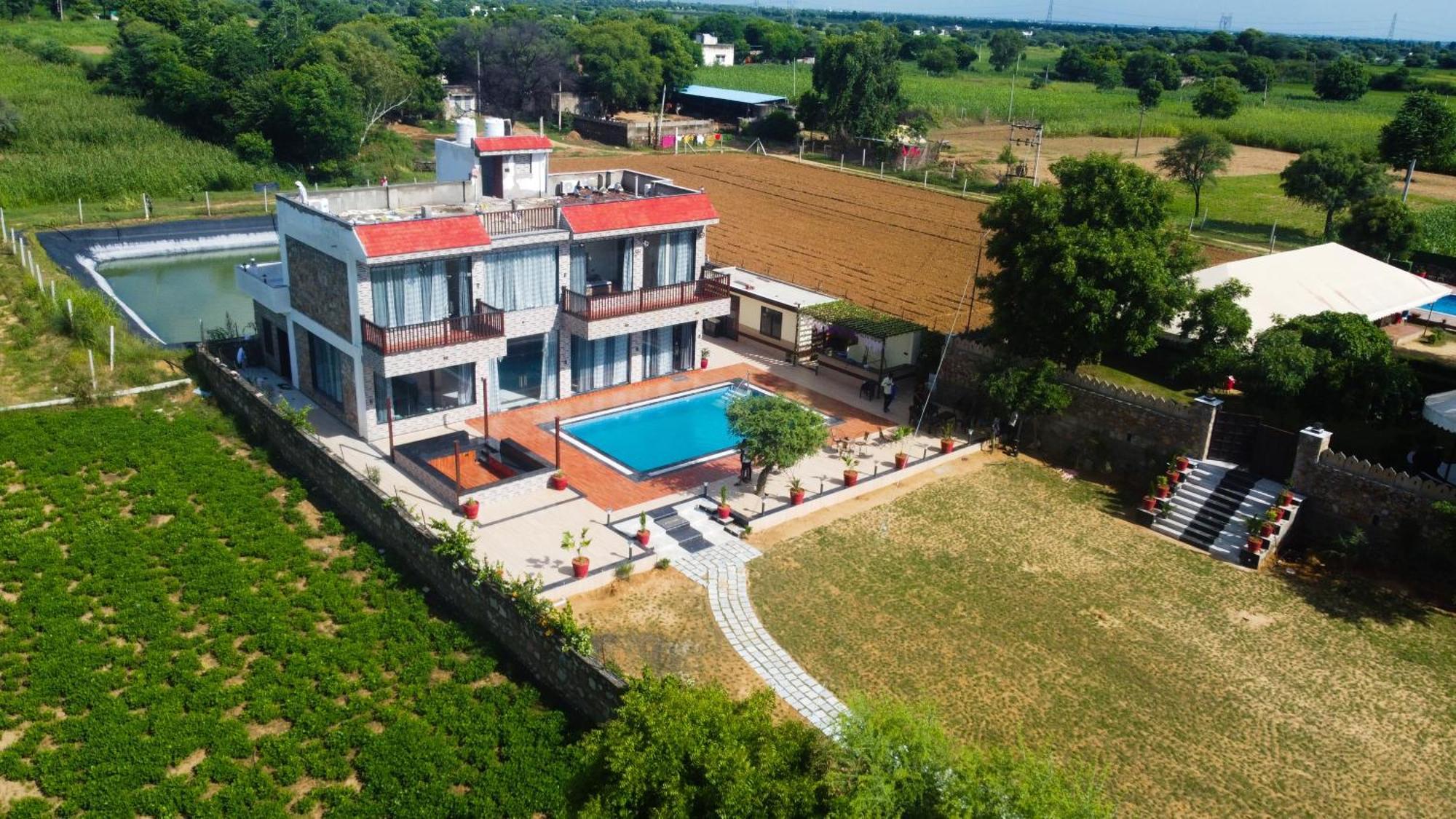 Ibiza Farm By The Party Citadel, A 3bhk Private With Pool